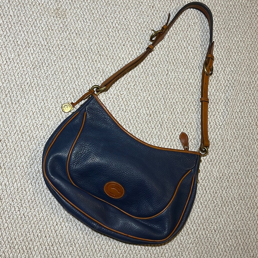 Dooney & Bourke bag